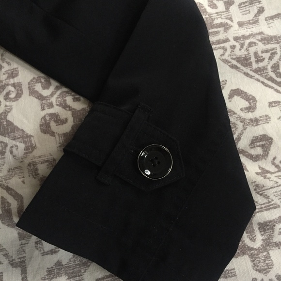 London Fog Single-breast Water Resistant Trench - Picture 5 of 7